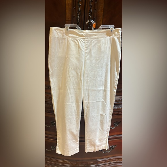 Talbots Sz 12 White ‘Heritage’ Pants - Picture 4 of 7